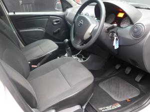 Nissan NP200 1.6i safety pack (aircon) - Image 9