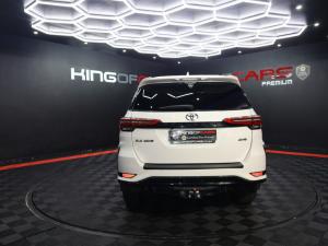 Toyota Fortuner 2.4GD-6 4x4 - Image 5