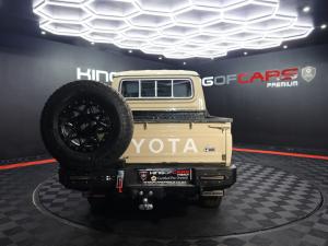 Toyota Land Cruiser 79 4.5D-4D V8 double cab LX - Image 5