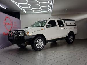 Nissan NP300 Hardbody 2.5TDi double cab 4x4 - Image 12