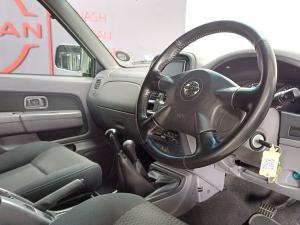 Nissan NP300 Hardbody 2.5TDi double cab 4x4 - Image 21