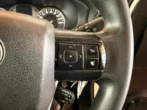 Toyota Hilux 2.4GD-6 Xtra cab Raider manual - Image 13