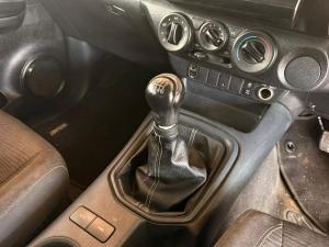 Toyota Hilux 2.4GD-6 Xtra cab Raider manual - Image 15