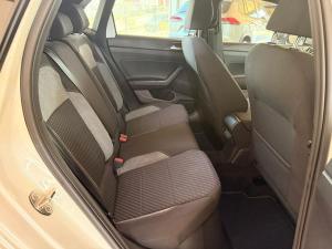 Volkswagen Polo hatch 1.0TSI Comfortline auto - Image 10