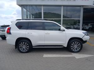 Toyota Land Cruiser Prado 2.8GD VX-L - Image 3