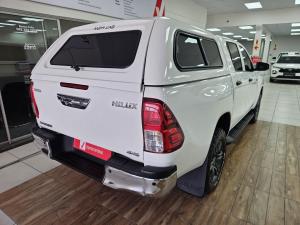 Toyota Hilux 2.4GD-6 double cab 4x4 Raider manual - Image 2