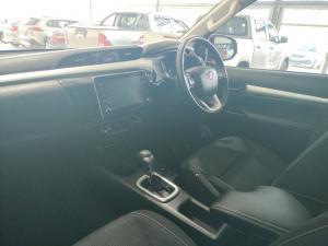 Toyota Hilux 2.8GD-6 double cab Raider auto - Image 7