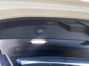 Ford Everest 3.0TD V6 4WD Platinum - Image 10