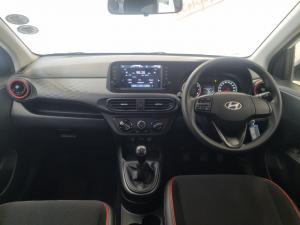 Hyundai Grand i10 1.0 Premium hatch - Image 6