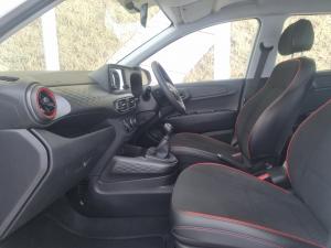 Hyundai Grand i10 1.0 Premium hatch - Image 7