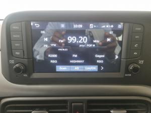 Hyundai Grand i10 1.0 Premium hatch - Image 13