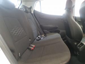 Hyundai Grand i10 1.0 Premium hatch - Image 15