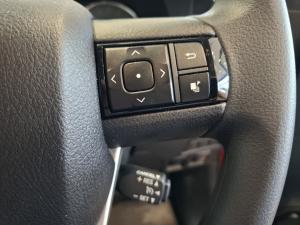 Toyota Hilux 2.4 GD-6 Raider 4X4 automaticD/C - Image 10