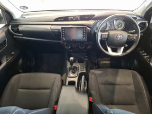 Toyota Hilux 2.4 GD-6 Raider 4X4 automaticD/C - Image 6