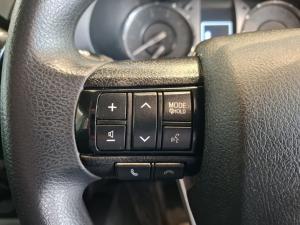 Toyota Hilux 2.4 GD-6 Raider 4X4 automaticD/C - Image 9