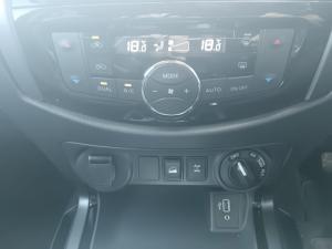 Nissan Navara 2.5DDTI PRO-4X 4X4 automatic D/C - Image 14