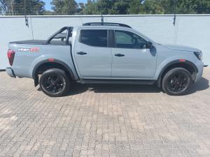 Nissan Navara 2.5DDTI PRO-4X 4X4 automatic D/C - Image 3