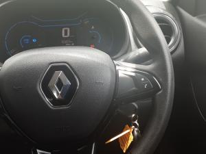 Renault Kwid 1.0 Climber 5-Door - Image 10