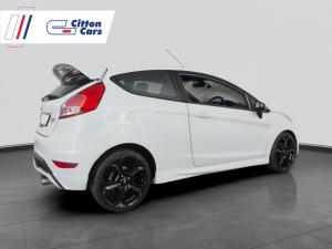 Ford Fiesta ST 1.6 Ecoboost Gdti - Image 5