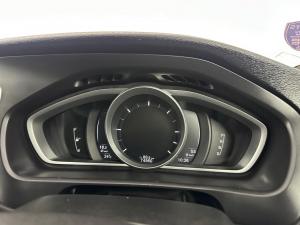 Volvo V40 D3 Momentum Geartronic - Image 14