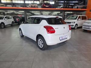 Suzuki Swift 1.2 GL AMT - Image 8