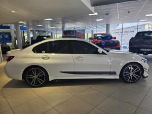 BMW 3 Series 330i M Sport - Image 3