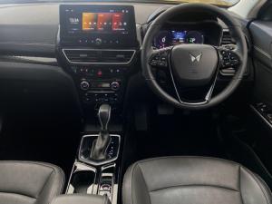 Mahindra XUV 3XO 1.2T AX7L - Image 7