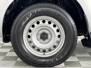 Nissan Navara 2.5DDTi double cab SE manual - Image 8