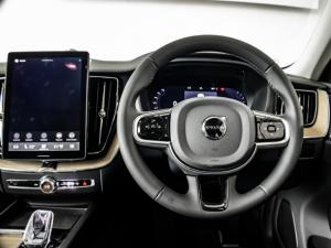Volvo XC60 B5 AWD Plus Dark - Image 10