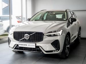 Volvo XC60 B6 AWD Ultimate Dark - Image 1