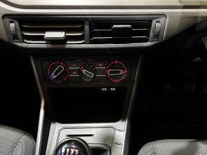 Volkswagen Polo hatch 1.0TSI Comfortline - Image 15