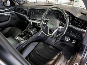 Volkswagen Touareg V6 TDI Executive R-Line - Image 10