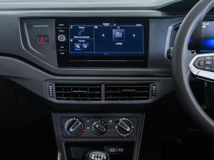 Volkswagen Polo hatch 1.0TSI - Image 12