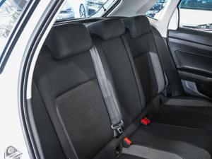 Volkswagen Polo hatch 1.0TSI Life auto - Image 11