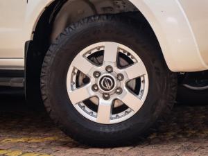 Nissan NP300 Hardbody 2.5TDi double cab Hi-rider - Image 3