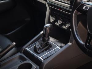Volkswagen Amarok 2.0BiTDI double cab Highline auto - Image 11