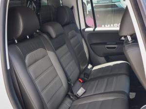 Volkswagen Amarok 2.0BiTDI double cab Highline auto - Image 15