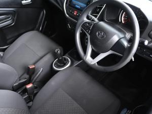 Toyota Vitz 1.0 XR manual - Image 10