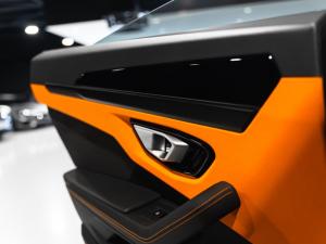 Lamborghini Urus S - Image 19