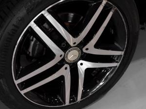 Mercedes-Benz V-Class V250d - Image 16