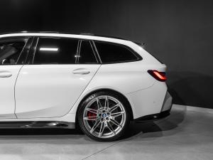 BMW M3 M3 competition Touring M xDrive - Image 14
