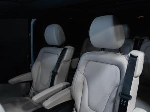 Mercedes-Benz V-Class V300d Exclusive - Image 11