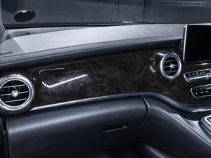 Mercedes-Benz V-Class V250d Avantgarde - Image 23