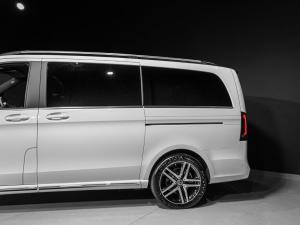 Mercedes-Benz V-Class V300d Exclusive - Image 6