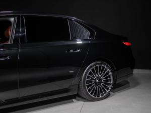 BMW 7 Series 740d xDrive M Sport - Image 28