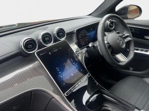 Mercedes-Benz GLC GLC300d 4Matic Avantgarde - Image 11