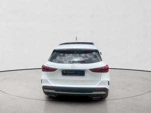 Mercedes-Benz GLA GLA200 Progressive - Image 6