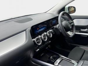 Mercedes-Benz GLA GLA200 Progressive - Image 9