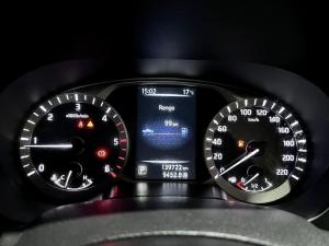 Nissan Navara 2.3D double cab SE auto - Image 7