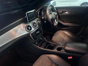 Mercedes-Benz GLA GLA200 auto - Image 8